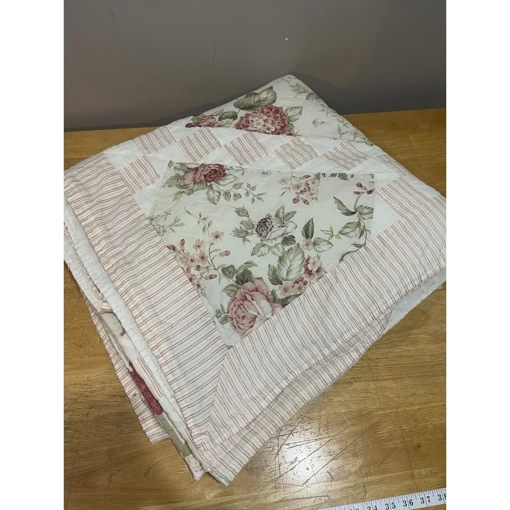 Vtg Handmade Quilt Tulip Floral Block Pattern 84x84